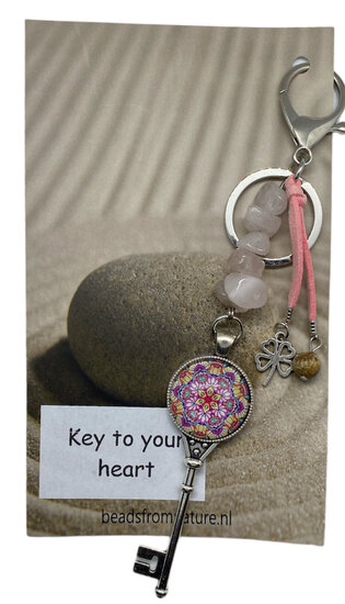 Tassenhanger Sleutel Key to your heart Rozenkwarts Tassenhanger Sleutel Key to your heart Rozenkwarts
