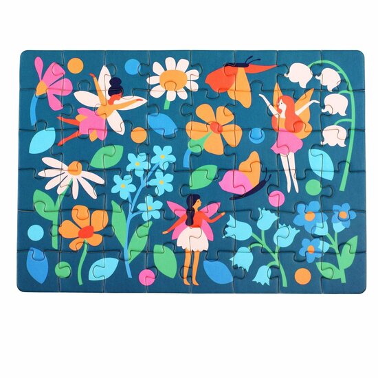 Mini puzzel met magische elfjes en kleurrijke bloemen voor urenlang speelplezier